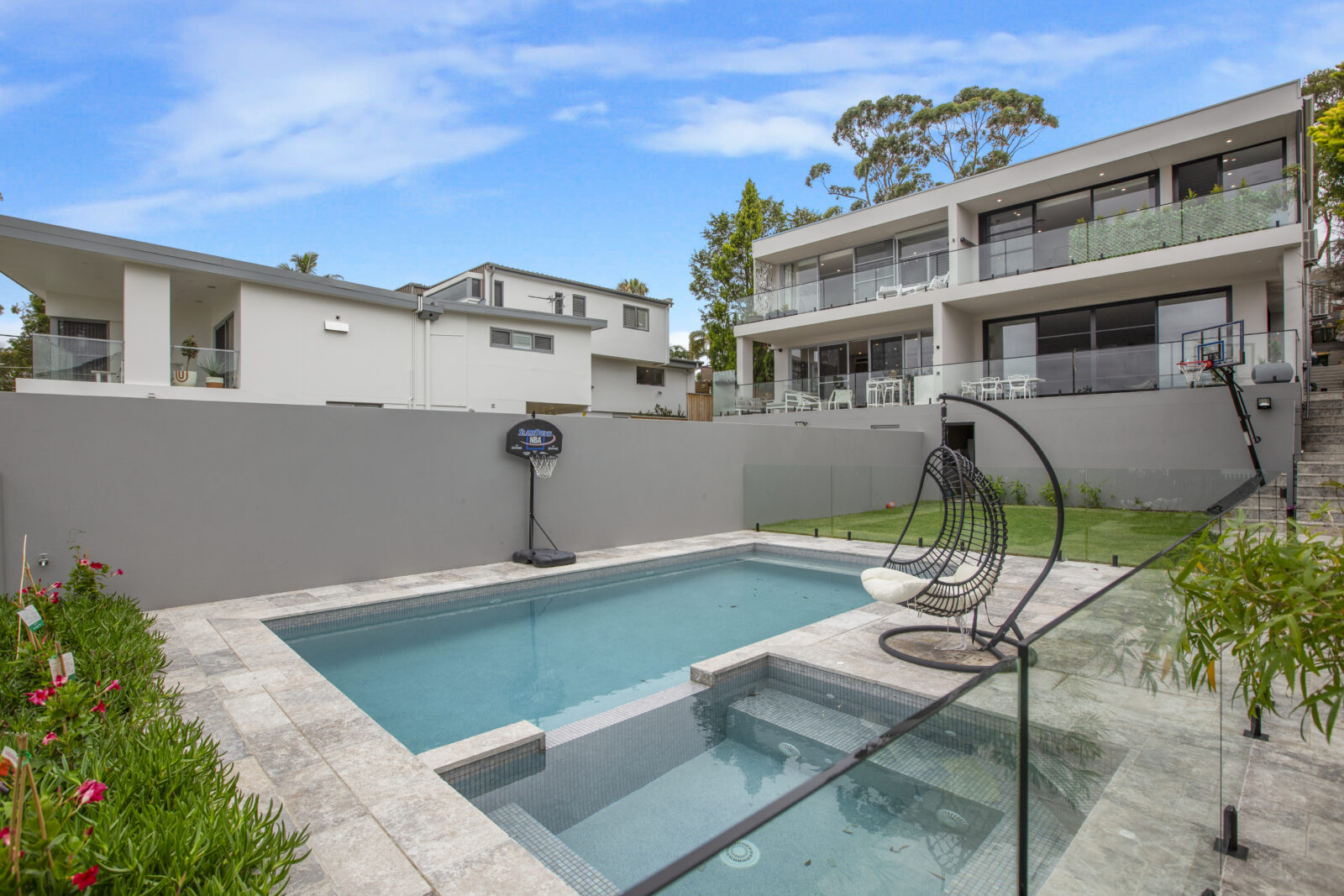 Pool, spa and outdoor living at the Tara St duplexes